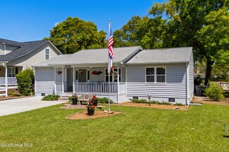 1961 Wonderland St SW, Ocean Isle Beach, NC 28469