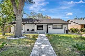 8314 Albacore Dr, Houston, TX 77074