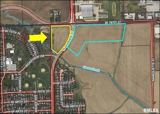 SWQ - Division W 76th St, Davenport, IA 52806