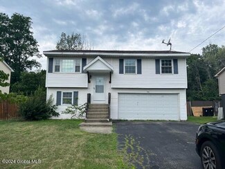 3 Holly Blvd, Schenectady, NY 12302