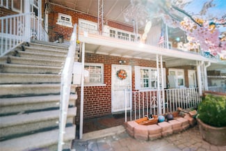266 Throggs Neck Blvd, Bronx, NY 10465