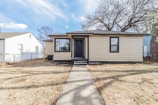 845 S Wright St, Siloam Springs, AR 72761