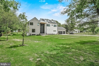 15807 Thompson Rd, Silver Spring, MD 20905