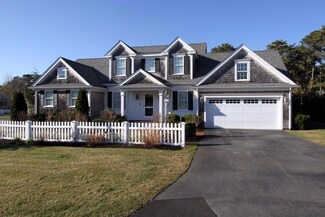 18 Seacrest Village Ln, Chatham, MA 02633