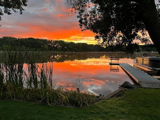 6988 W Shadow Lake Dr, Circle Pines, MN 55014