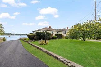 66 Everett Ave, Bristol, RI 02809