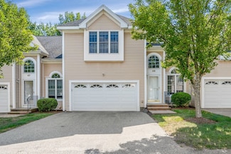 65 Knowlton Cir Unit 65, Upton, MA 01568