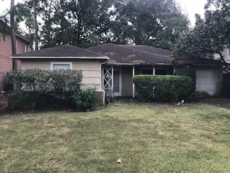 4519 Holt St, Bellaire, TX 77401