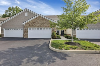 6220 Albany Brooke Dr, Westerville, OH 43081