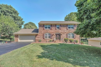 5427 Sheila Ln SW, Cave Spring, VA 24018