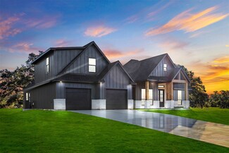 554 Six Gun Trail, Angleton, TX 77515