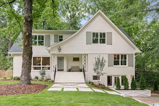 3833 Cromwell Dr, Mountain Brook, AL 35243