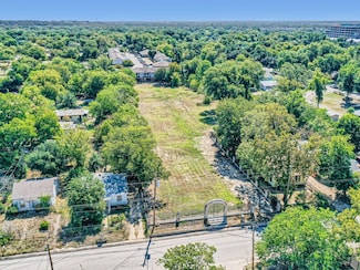 1143 1/2 Gunter St, Austin, TX 78721