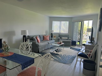 2760 Banyan Rd, Boca Raton, FL 33432