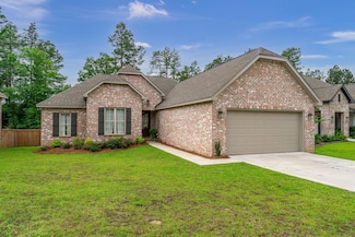 17 Waverly Ct, Hattiesburg, MS 39402