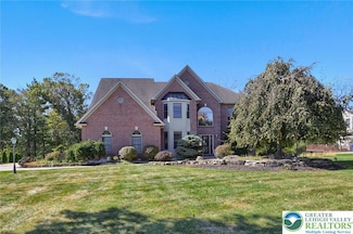 6718 Overlook Ct, Allentown, PA 18106