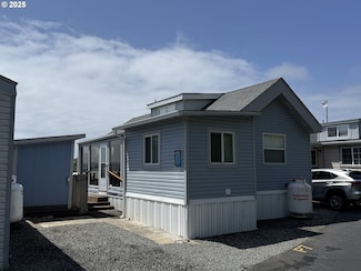 16219 Lower Harbor Rd Unit P7, Brookings, OR 97415