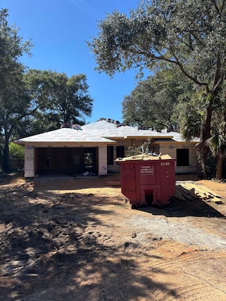 228 Greenbrier Cir NE, Fort Walton Beach, FL 32547