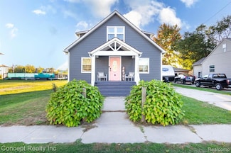 26721 W Huron River Dr, Flat Rock, MI 48134