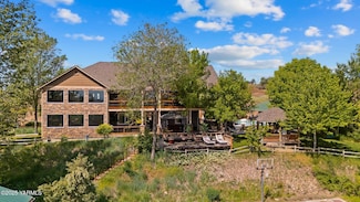 12900 Douglas Rd, Yakima, WA 98908
