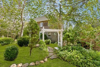 148 Oakview Hwy, East Hampton, NY 11937