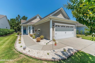 5045 Ballast Rd, Southport, NC 28461