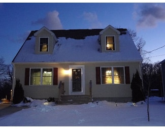 261 Lynwood St, Fall River, MA 02721