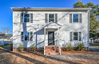 208 Huntsman Rd, Sandston, VA 23150