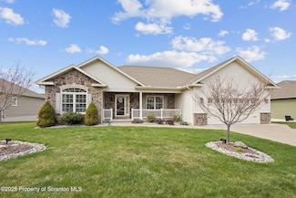 125 S Cougar Dr Unit L 13, Archbald, PA 18403