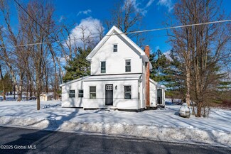 422 Devils Ln, Ballston Spa, NY 12020