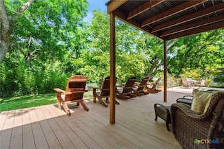 159 Waldrip Ln, Martindale, TX 78655