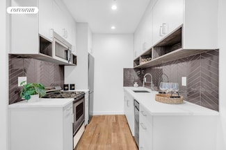 88 Marion St Unit 4 A, Brooklyn, NY 11233
