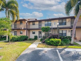 5272 Treetops Dr Unit 202, Naples, FL 34113