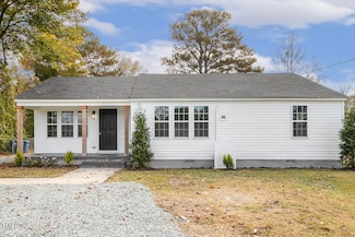 903 S Elm Ave, Dunn, NC 28334