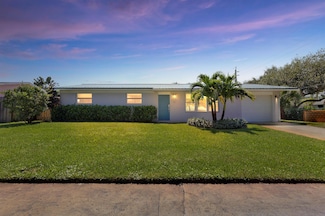 47 Ridgewood Cir, Jupiter, FL 33469