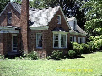 404 Sterlingworth St, Windsor, NC 27983