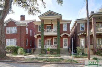 25 E 34th St, Savannah, GA 31401