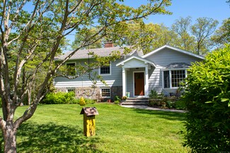 46 Hilltop Dr, Madison, CT 06443