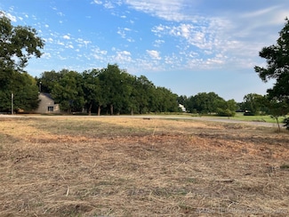 7 Cimarron Cir, Burneyville, OK 73430