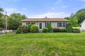 1072 Montgomery St, Chicopee, MA 01013
