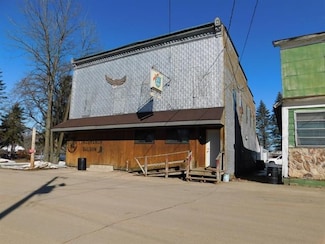 W11218 Grunewald St, Gresham, WI 54128