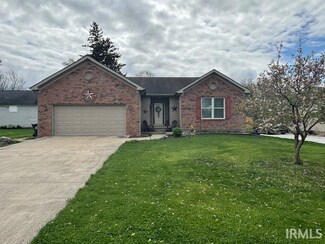 910 E 4th St, Fowler, IN 47944