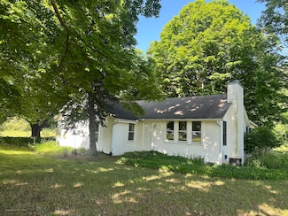 10406 N 300 E, La Porte, IN 46350