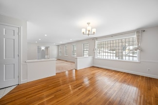 13 Old Village Rd, Acton, MA 01720