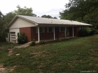696 Barry Oak Rd, Cleveland, NC 27013