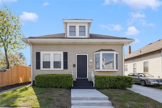 124 Vine St, East Providence, RI 02914