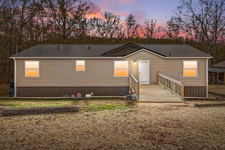 197 Old Homestead Rd, Big Sandy, TN 38221