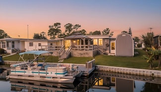 156 N Lake Dr, Leesburg, FL 34788