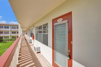 317 Brighton H Unit 3170, Boca Raton, FL 33434
