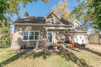 902 18th St, Columbus, IN 47201